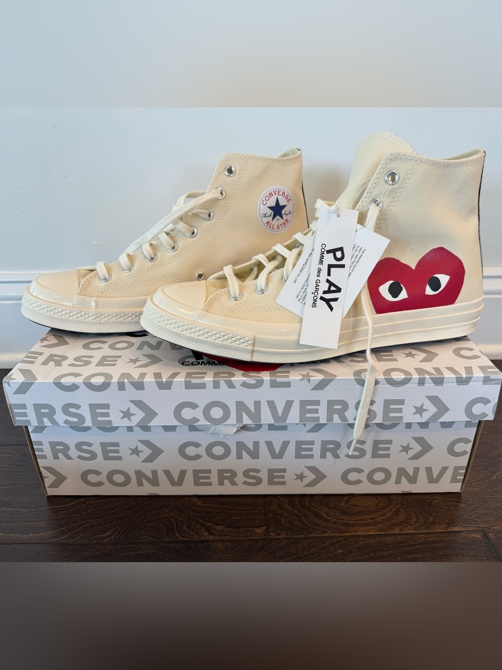 NWT Comme des Garcons PLAY x Converse Chuck 70 High Top Cream/Red Men 11